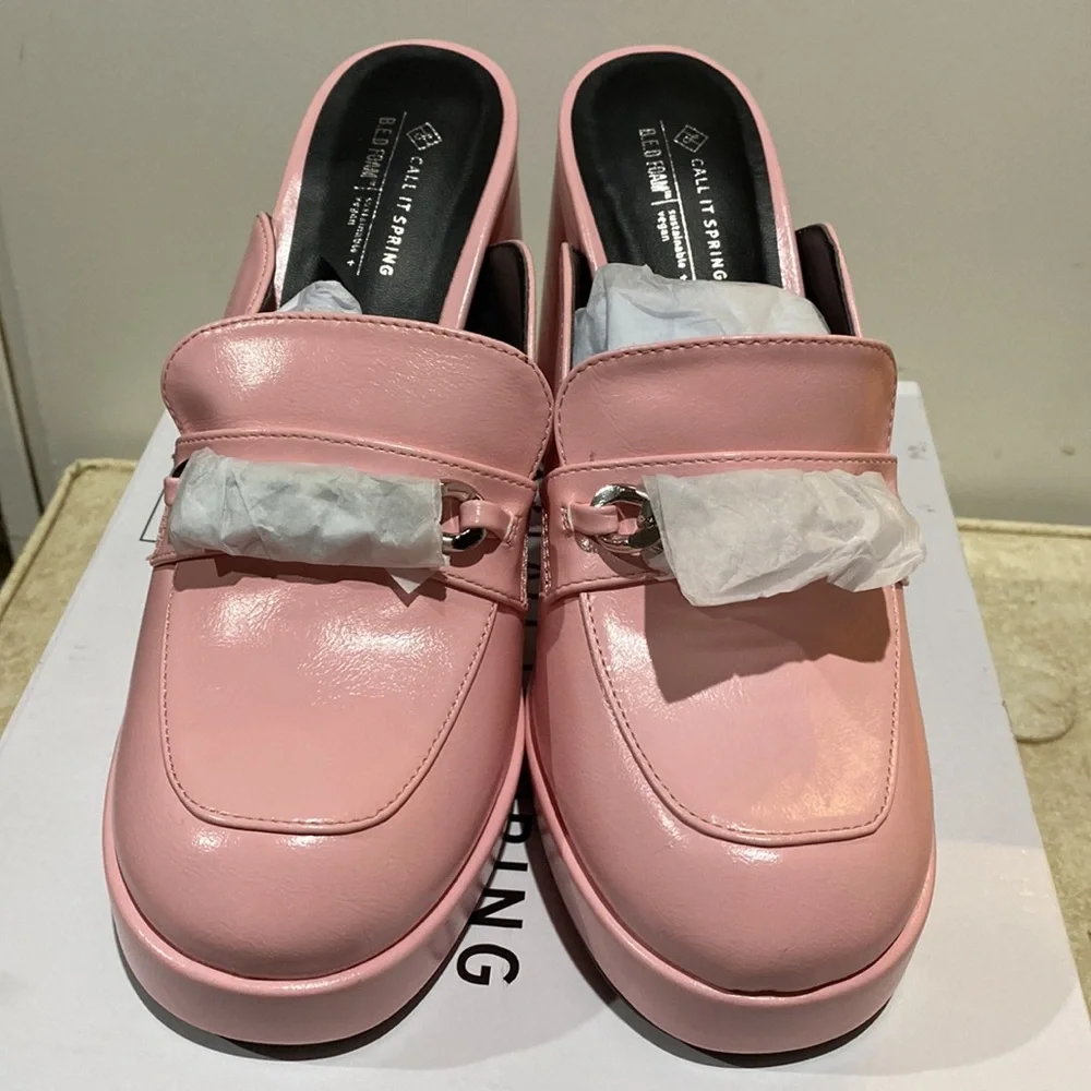NWT Call It Spring Pink Cassia Chain Pump Size 8.5